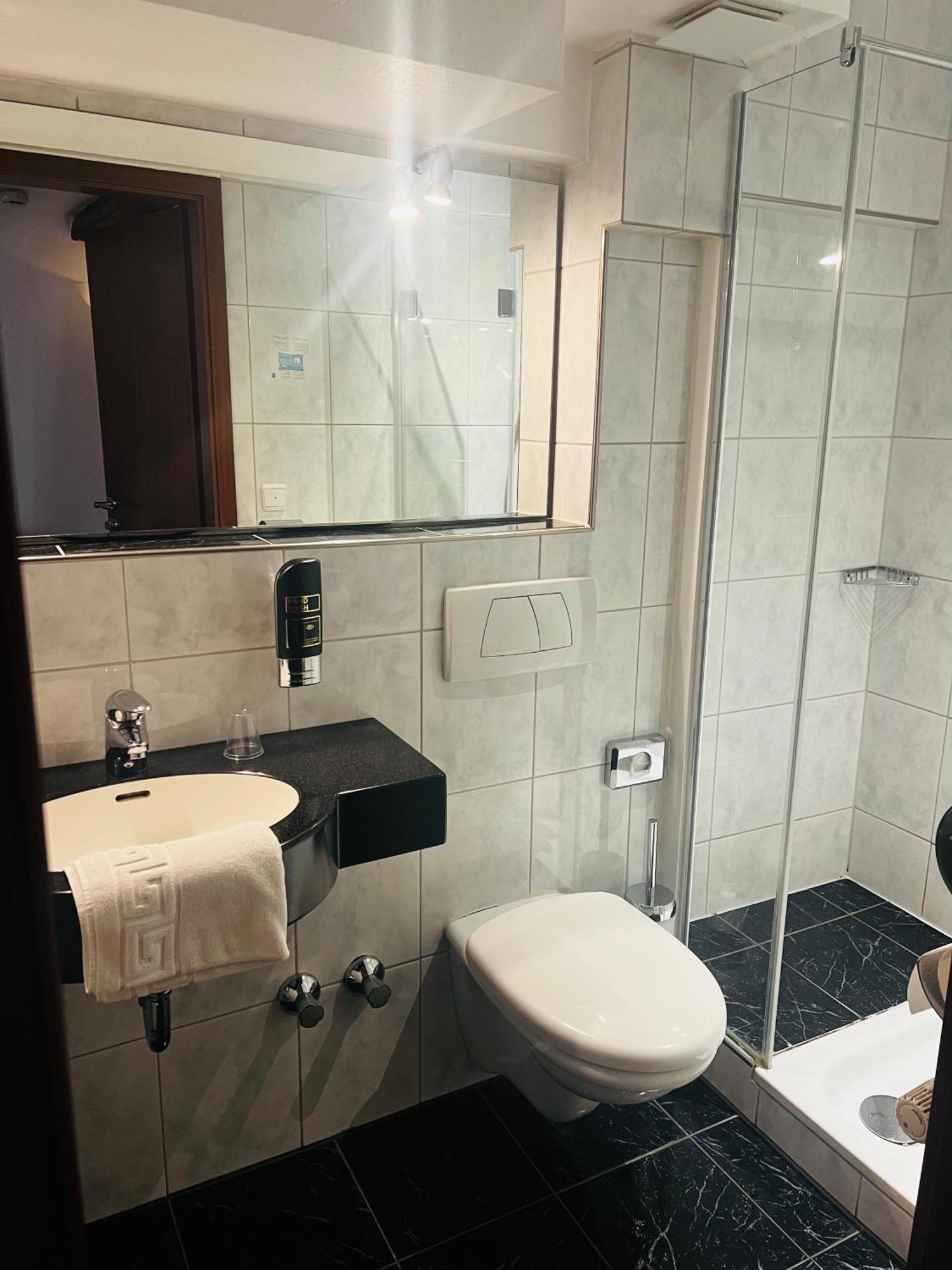 Hotel Am Malerwinkel ヴェルトハイム エクステリア 写真