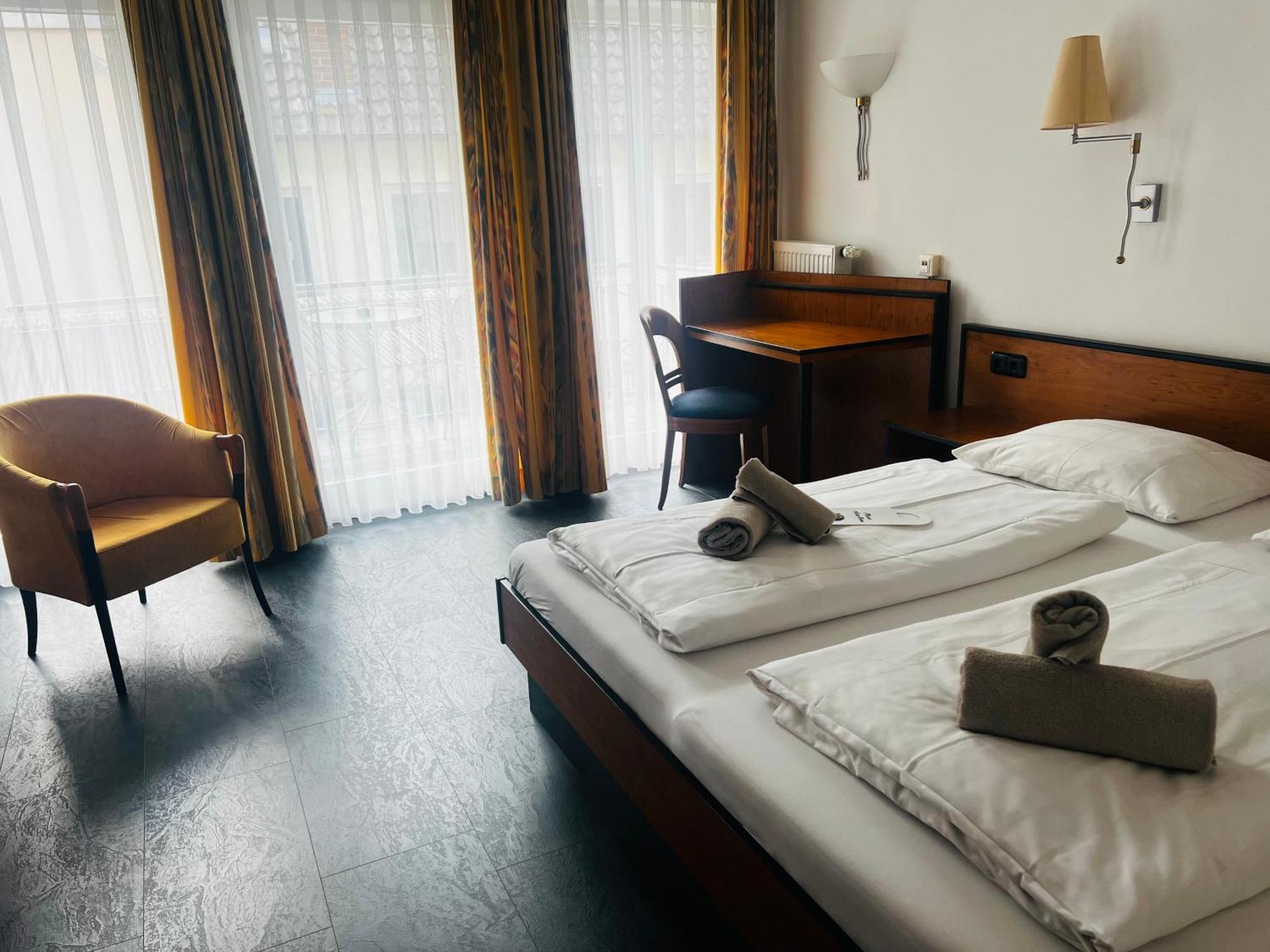 Hotel Am Malerwinkel ヴェルトハイム エクステリア 写真
